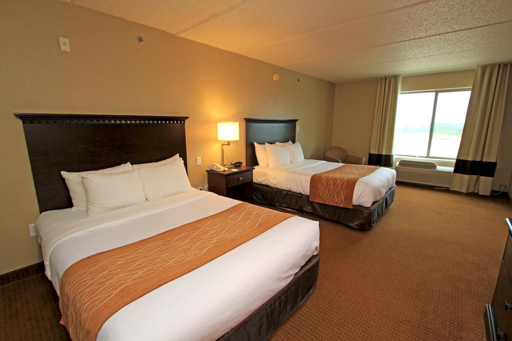 Comfort Suites Austin Airport Esterno foto