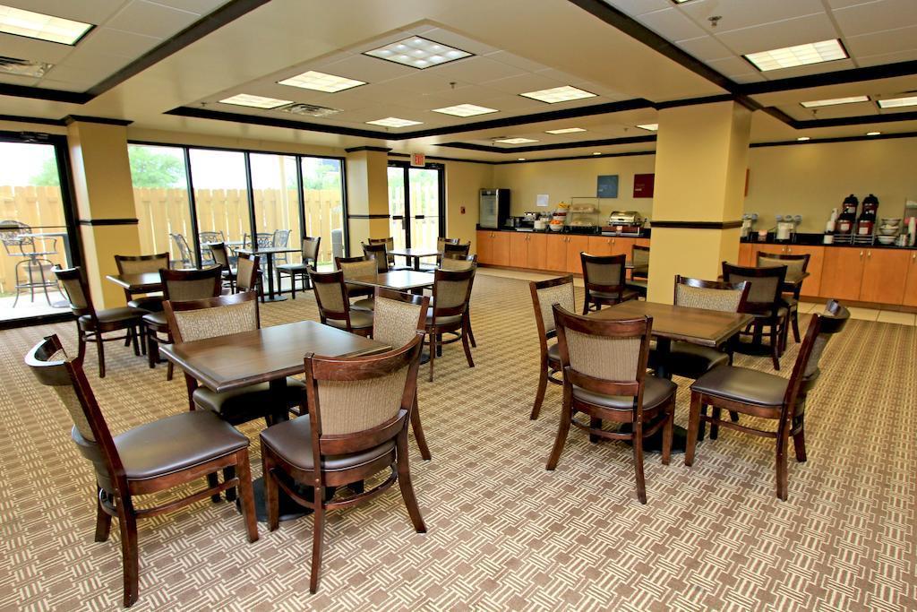 Comfort Suites Austin Airport Esterno foto