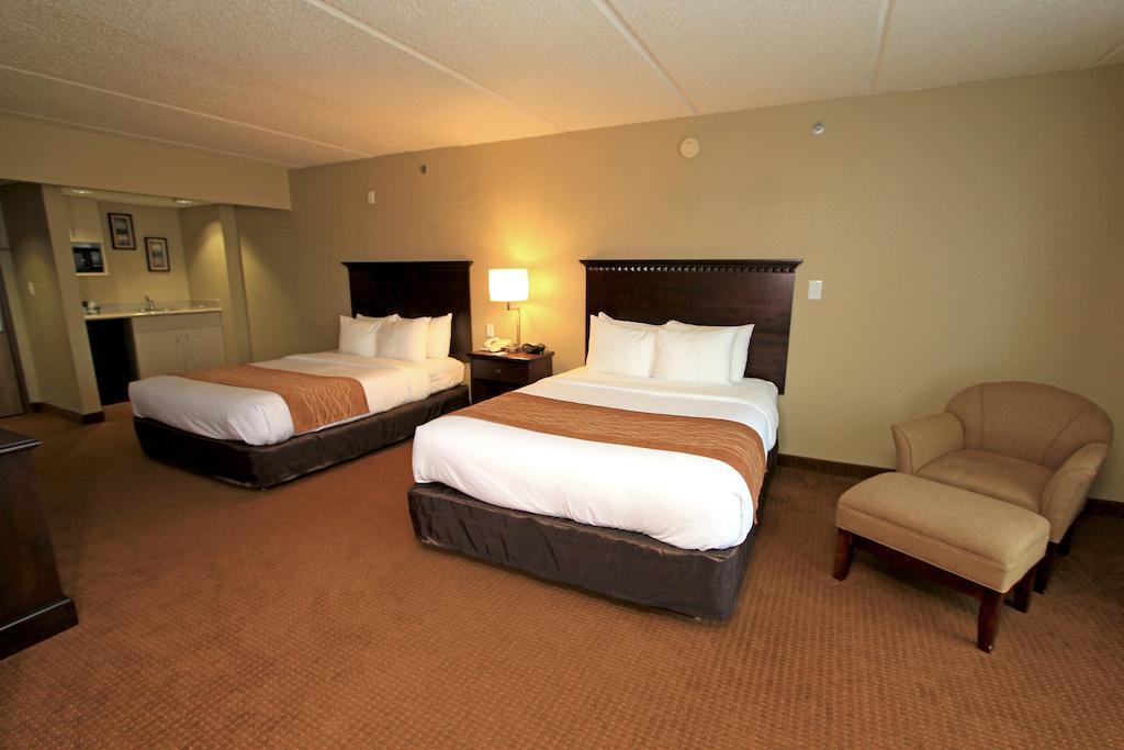 Comfort Suites Austin Airport Esterno foto