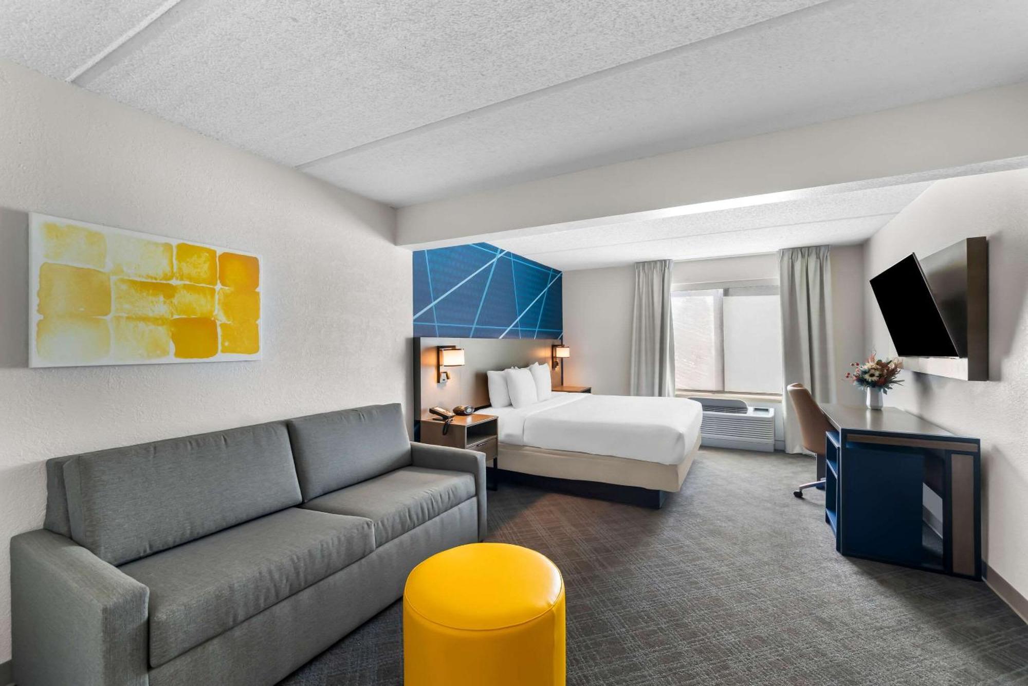 Comfort Suites Austin Airport Esterno foto