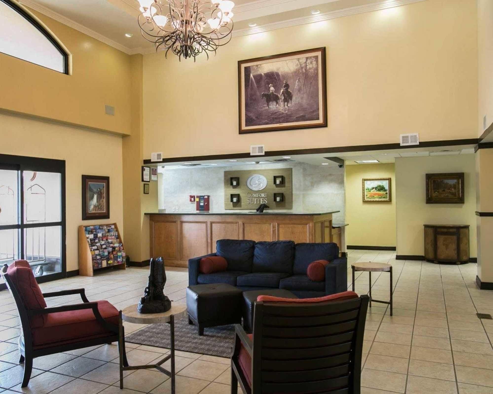 Comfort Suites Austin Airport Esterno foto