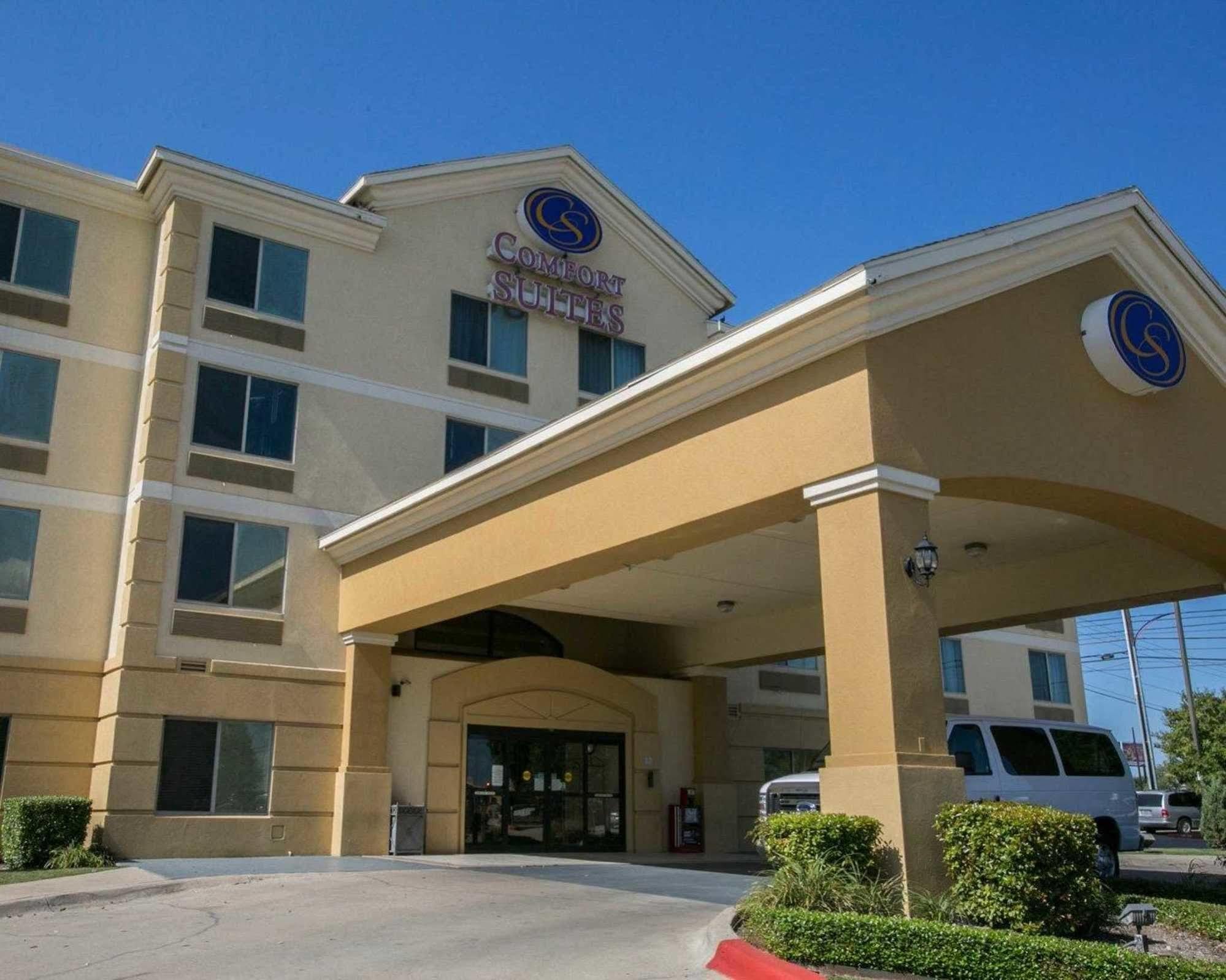 Comfort Suites Austin Airport Esterno foto