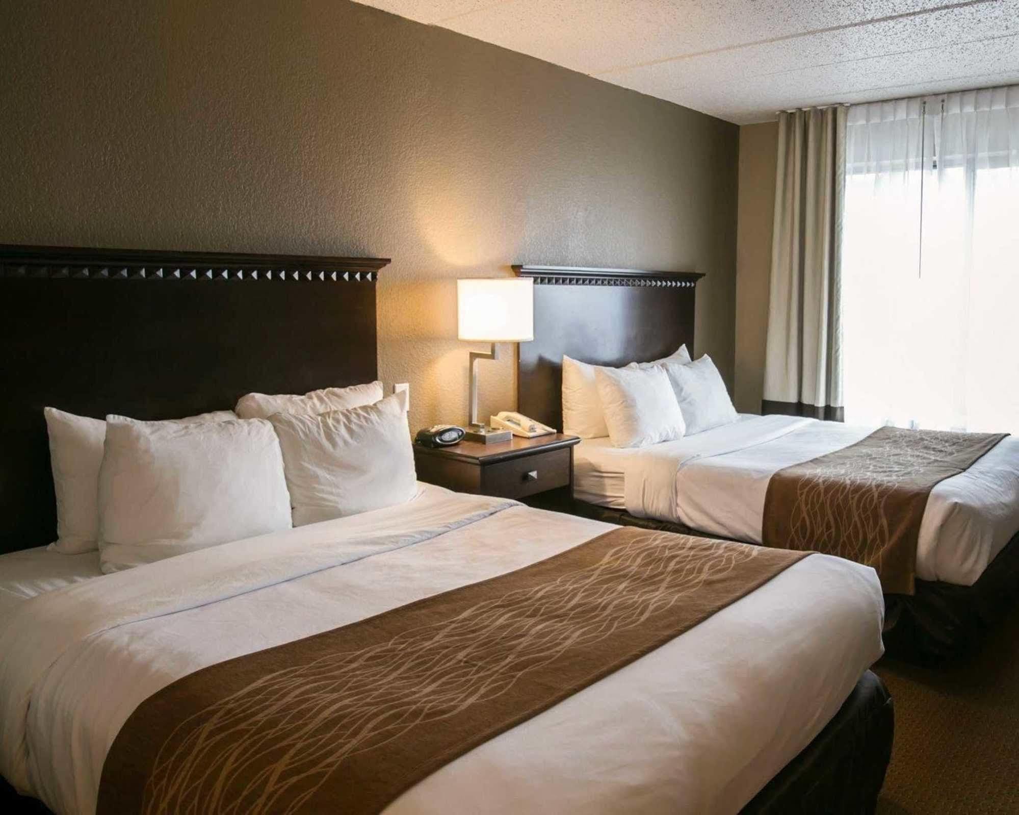 Comfort Suites Austin Airport Esterno foto